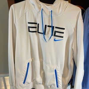 Nike elite hoodie